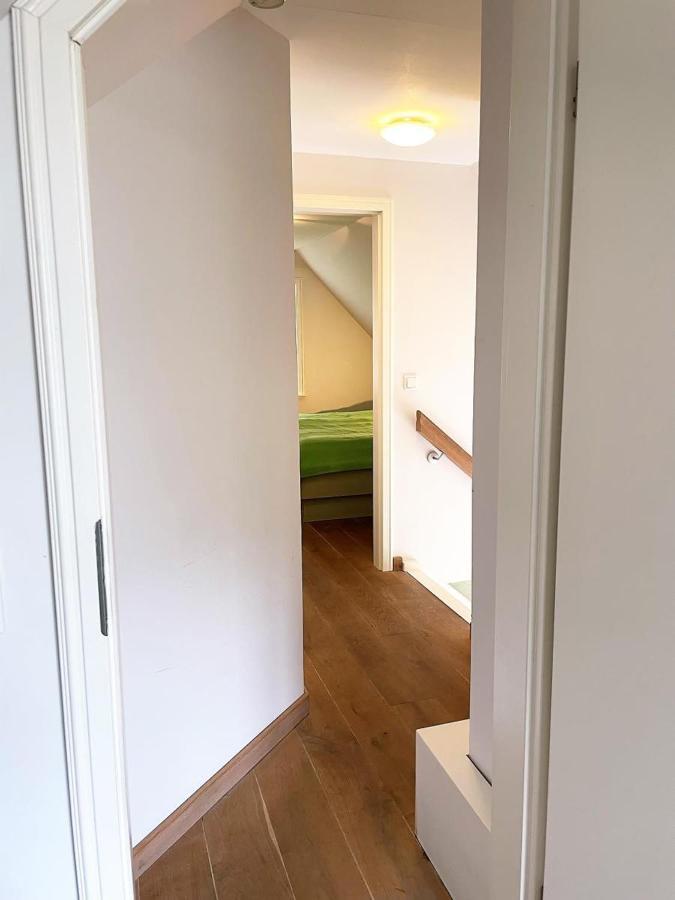 Das Puppenhaus, Reetdach, Sauna, Kamin, Eingezaeunt, Badewanne, Haustiere Willkommen Emmelsbüll-Horsbüll Kültér fotó
