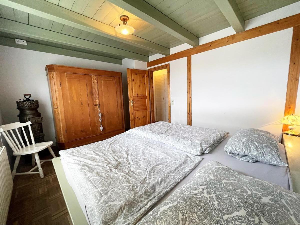 Das Puppenhaus, Reetdach, Sauna, Kamin, Eingezaeunt, Badewanne, Haustiere Willkommen Emmelsbüll-Horsbüll Kültér fotó