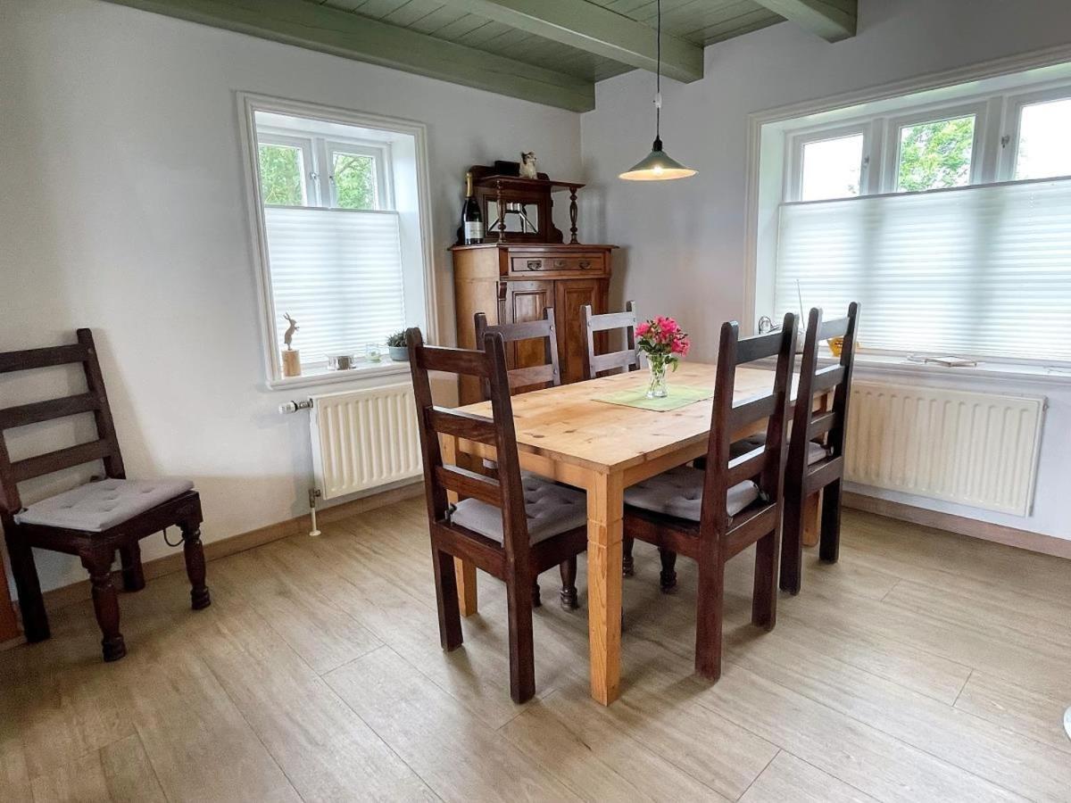 Das Puppenhaus, Reetdach, Sauna, Kamin, Eingezaeunt, Badewanne, Haustiere Willkommen Emmelsbüll-Horsbüll Kültér fotó