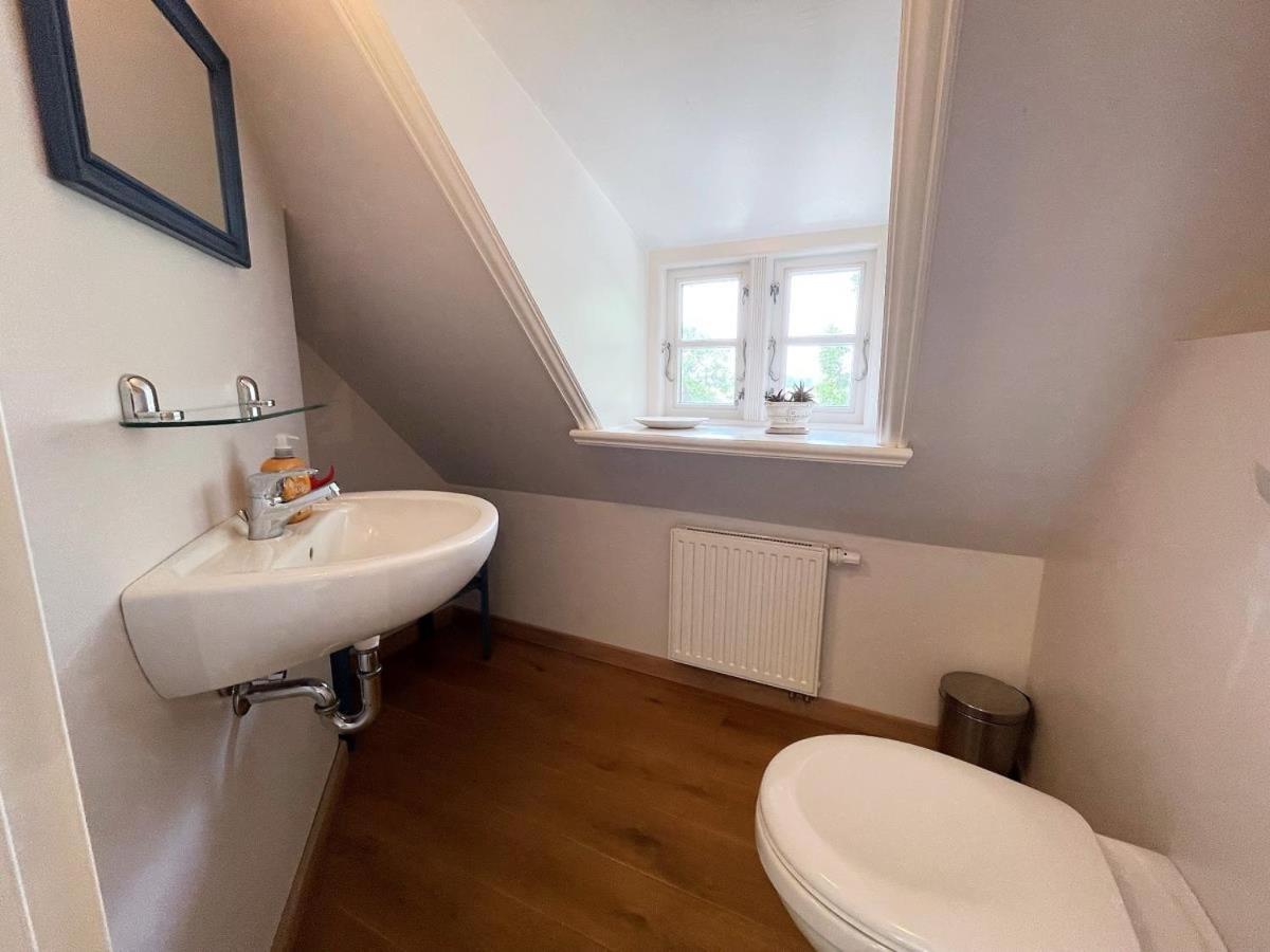 Das Puppenhaus, Reetdach, Sauna, Kamin, Eingezaeunt, Badewanne, Haustiere Willkommen Emmelsbüll-Horsbüll Kültér fotó