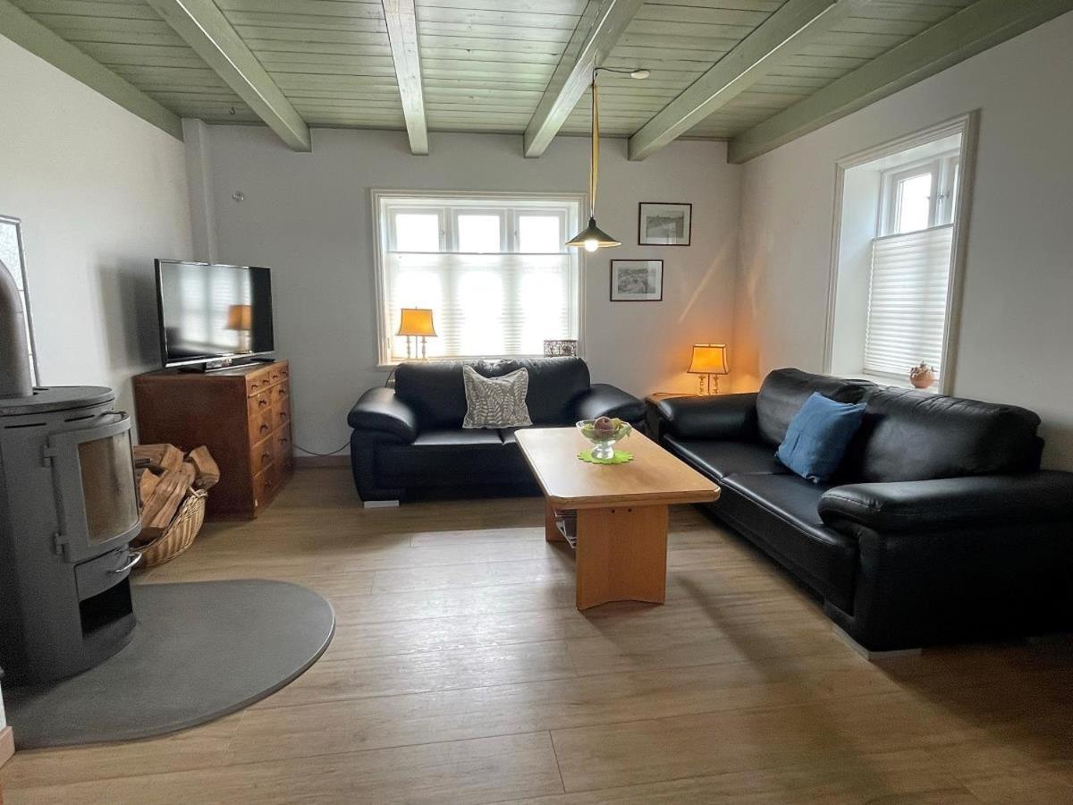 Das Puppenhaus, Reetdach, Sauna, Kamin, Eingezaeunt, Badewanne, Haustiere Willkommen Emmelsbüll-Horsbüll Kültér fotó