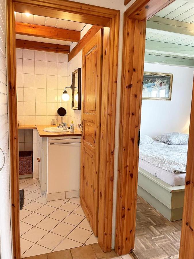 Das Puppenhaus, Reetdach, Sauna, Kamin, Eingezaeunt, Badewanne, Haustiere Willkommen Emmelsbüll-Horsbüll Kültér fotó